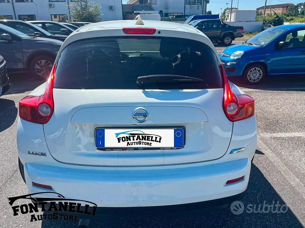 Usata Nissan Juke Tekna 110 CV (80 kW) 2011 Bianco SUV