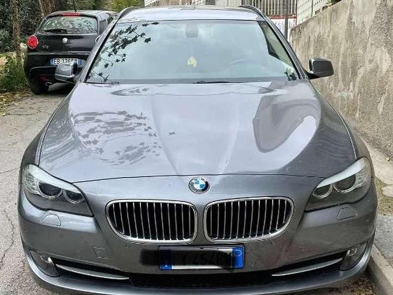 Grigio Usata 2010 BMW 520 Station wagon | 6000 € (Super prezzo) - Immagine 1/4