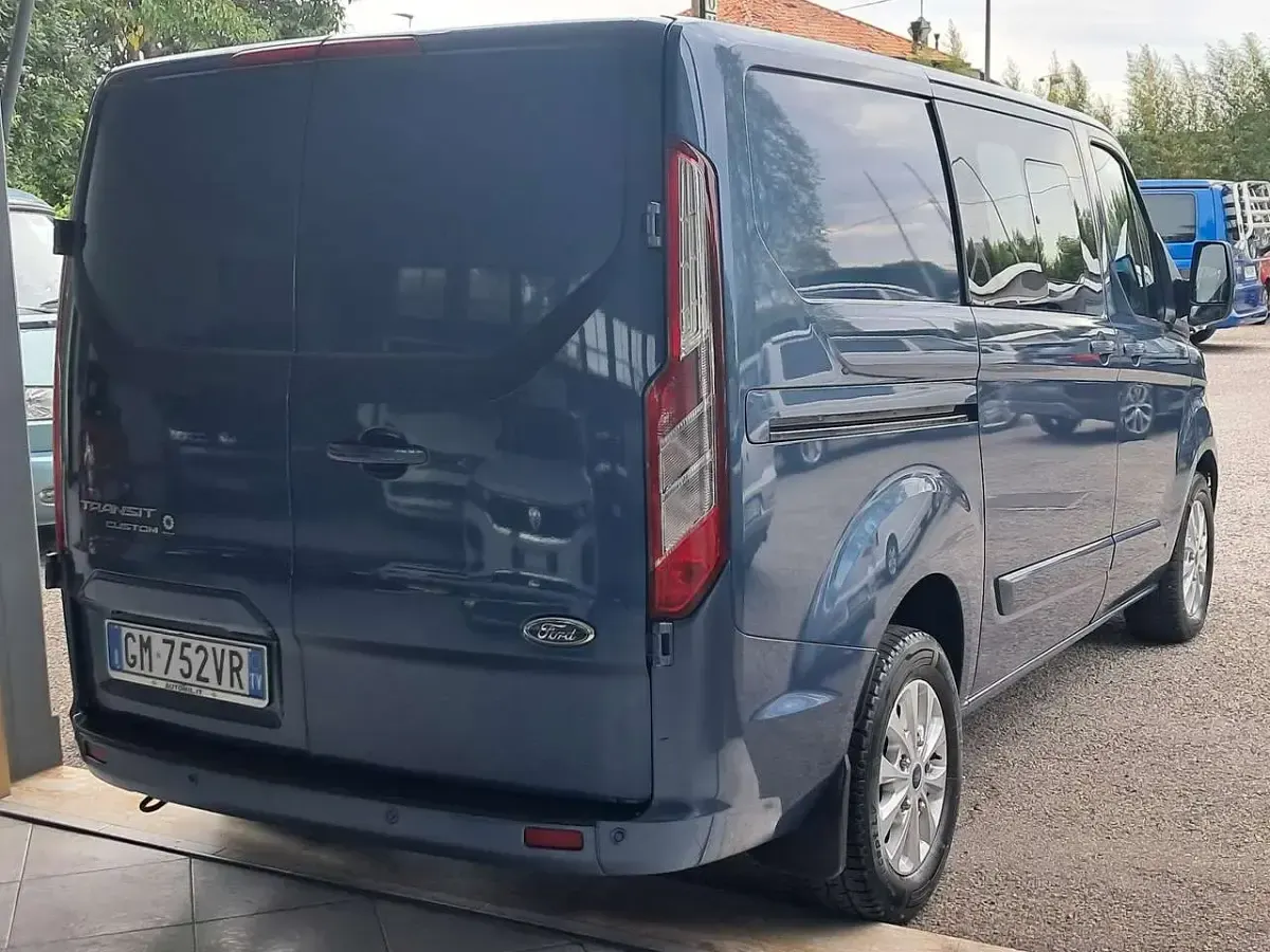 Usata Ford Transit Custom 131 CV (96 kW) 2023 Blu/azzurro Furgone