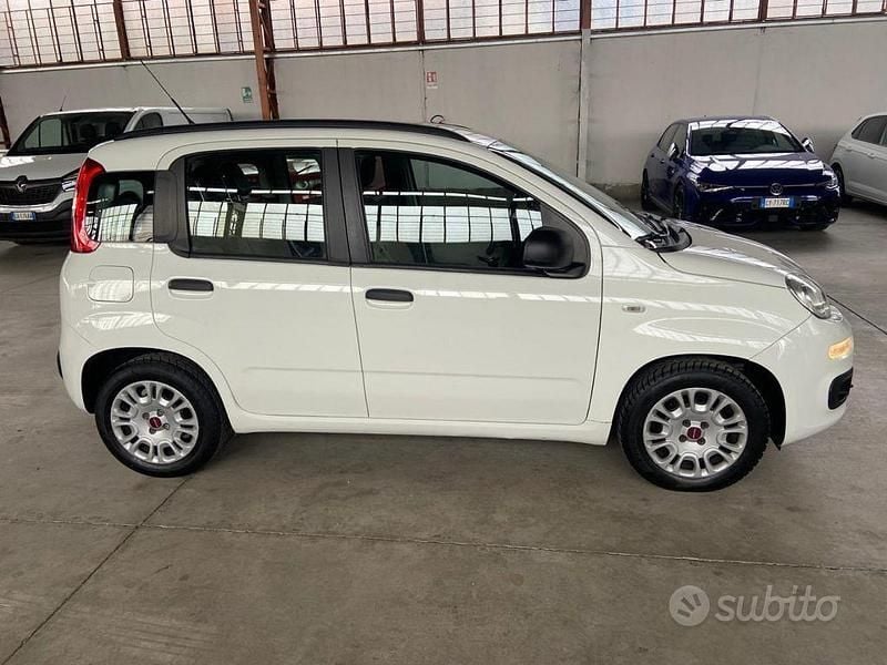 Usata Fiat Panda Easy 75 CV (55 kW) 2015 Bianco Berlina