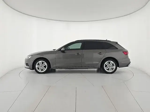 Usata Audi A4 Advanced Plus 163 CV (119 kW) 2020 Grigio Station wagon