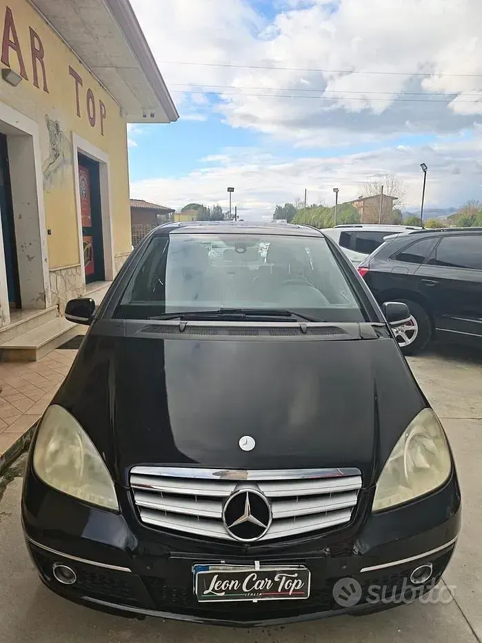 Usata Mercedes A180 Avantgarde 109 CV (80 kW) 2010 Nero Berlina