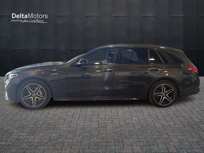 Usata Mercedes C300e AMG Line Premium Plus 197 CV (144 kW) 2024 Grigio scuro metallizzato Station wagon