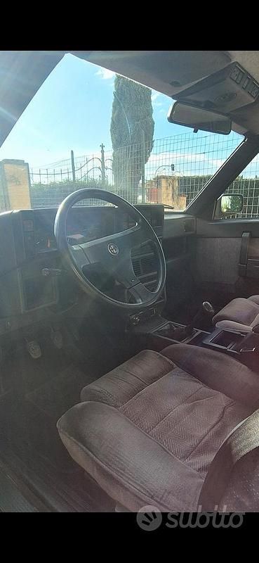 Usata Alfa Romeo 75 148 CV (108 kW) 1987 Verde Berlina