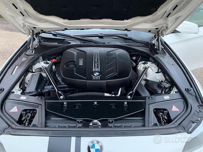 Usata BMW 525 M Sport 218 CV (160 kW) 2011 Bianco Station wagon