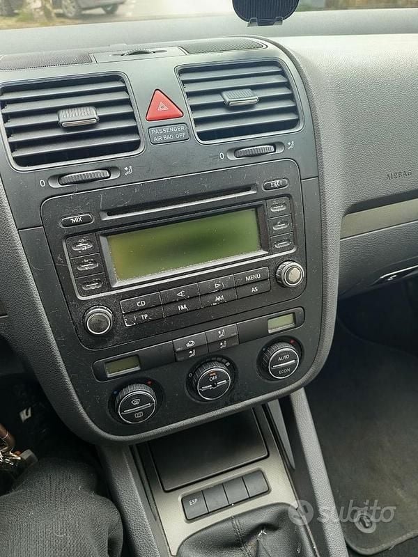 Usata VW Golf IV 2005 Grigio Berlina