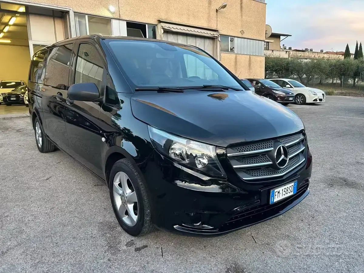Usata Mercedes Vito 163 CV (119 kW) 2017 Nero Furgone