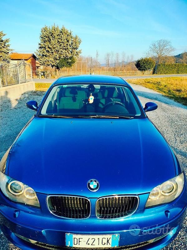 Usata BMW 120 M Sport 167 CV (122 kW) 2007 Blu Utilitaria