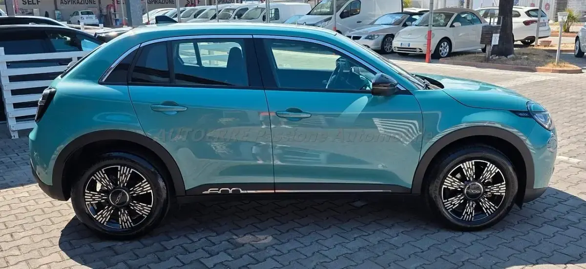 Usata Fiat 600 La Prima 145 CV (106 kW) 2025 Blu SUV