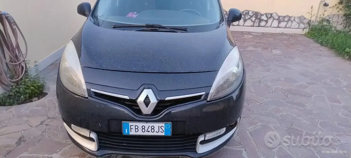 Usata Renault Scenic E-Tech LIMITED 110 CV (80 kW) 2015 Nero Monovolume