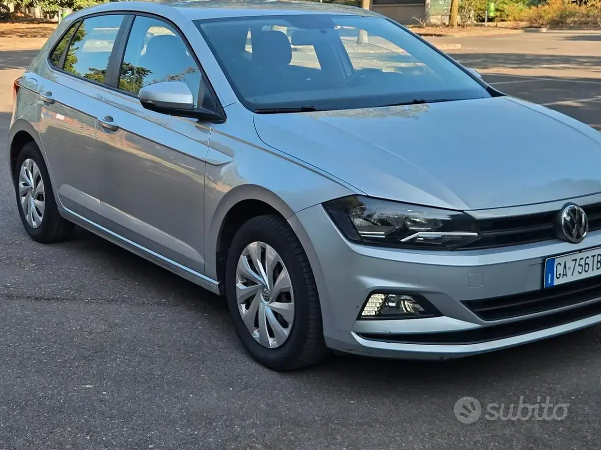 Usata VW Polo Comfortline 90 CV (66 kW) 2020 Grigio Utilitaria