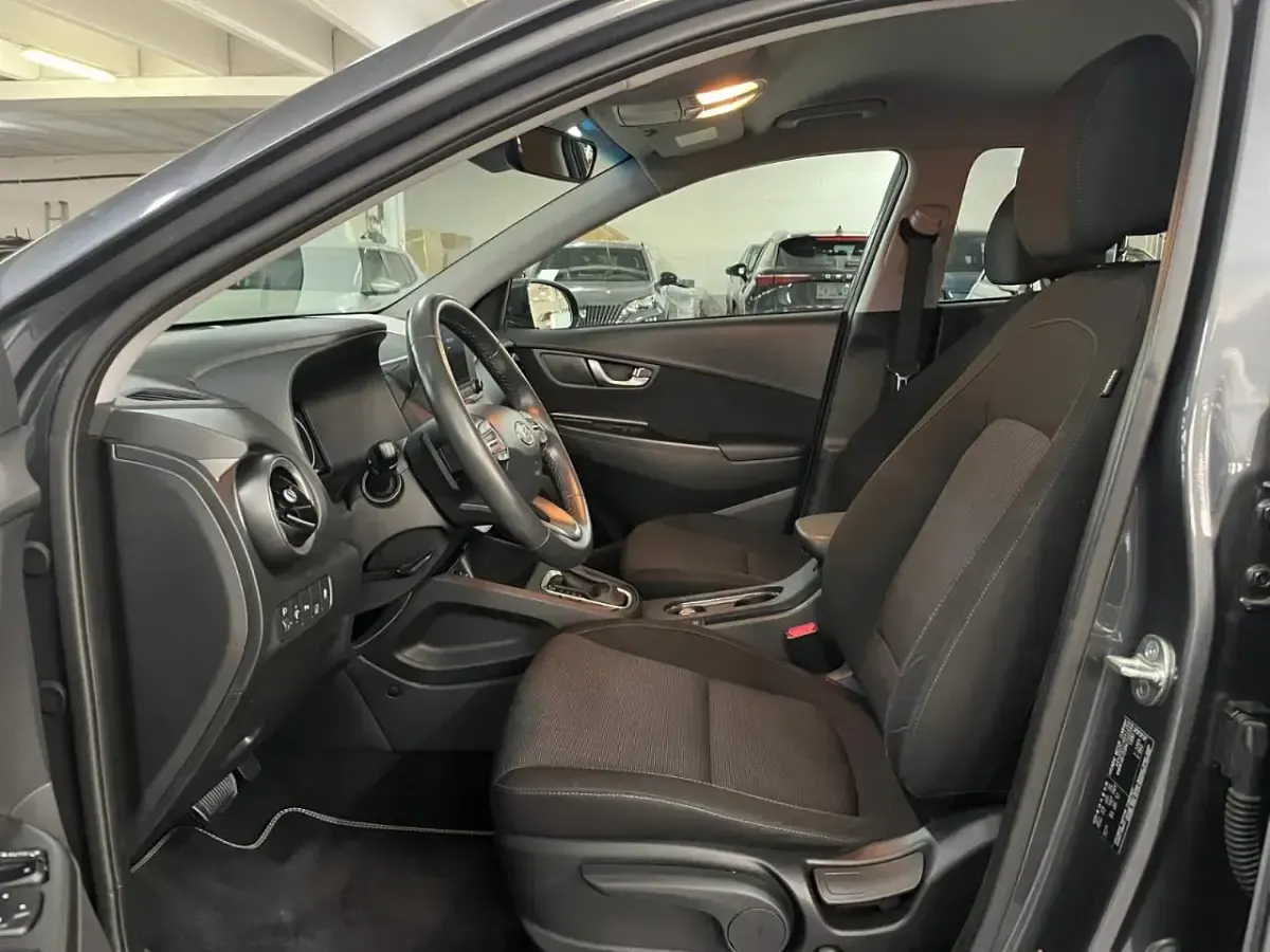 Usata Hyundai Kona 141 CV (103 kW) 2022 Grigio SUV