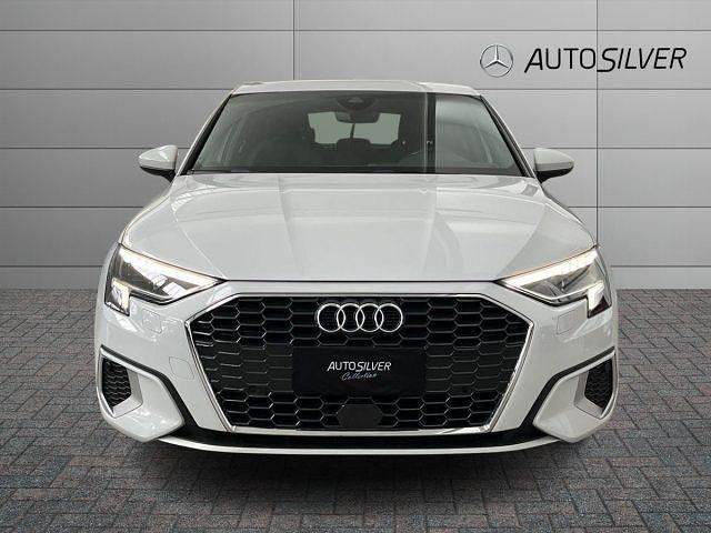 Usata Audi A3 Advanced 110 CV (80 kW) 2021 Bianco / pastello Berlina