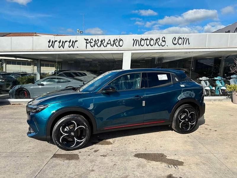 Nuova Alfa Romeo Junior Edizione Speciale 135 CV (99 kW) 2025 Nero SUV