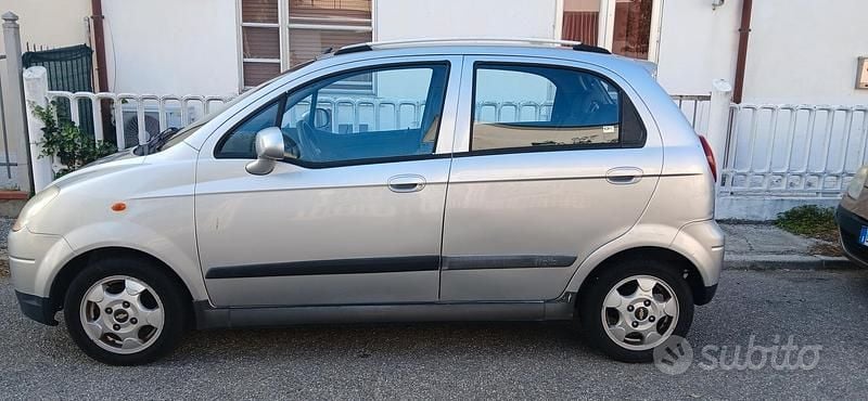 Grigio Usata 2009 Chevrolet Matiz Due volumi | 1500 € (Ottimo prezzo) - Immagine 1/4