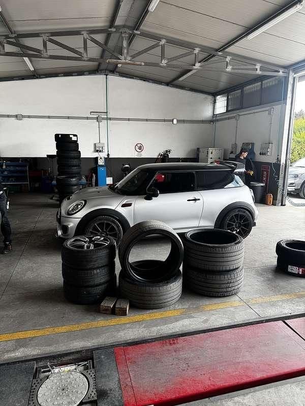 Usata Mini John Cooper Works Sport 231 CV (169 kW) 2016 Utilitaria