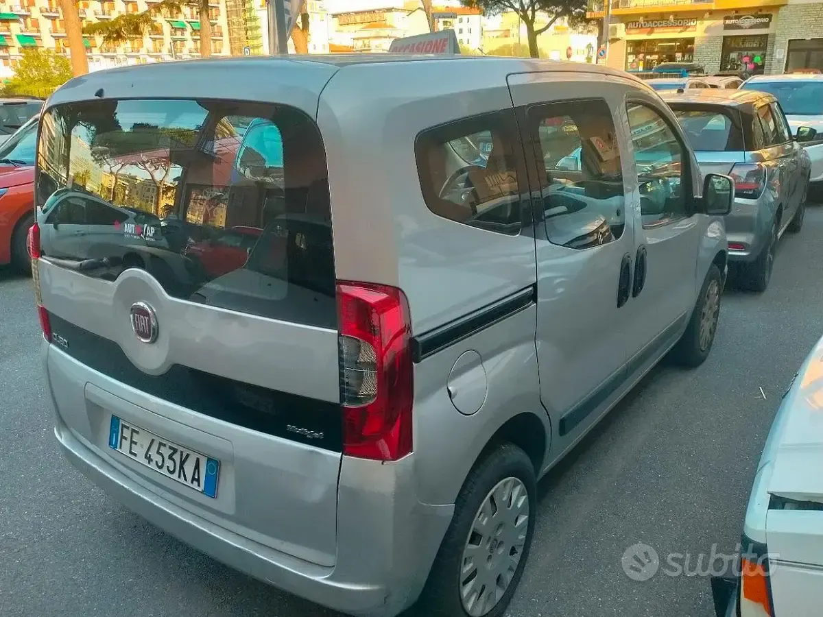 Usata Fiat Qubo Trekking 80 CV (58 kW) 2016 Grigio Monovolume