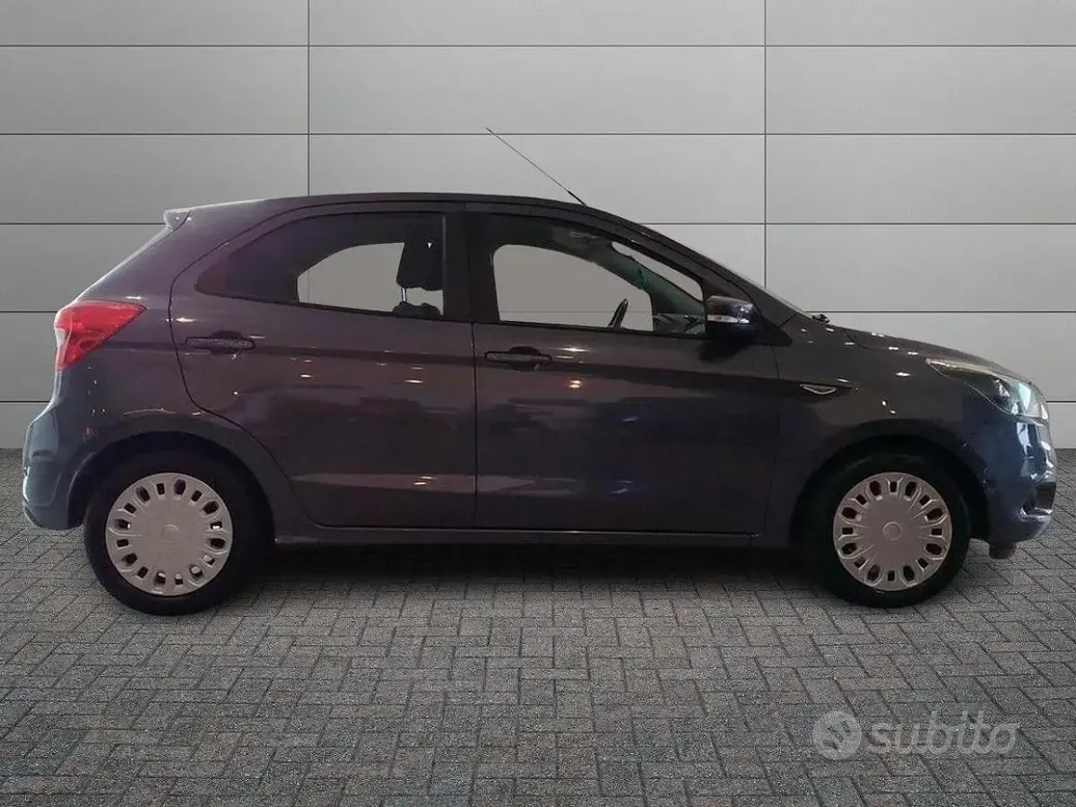 Occasion Ford Ka Plus Ultimate 86 ch (63 kW) 2017 Gris Citadine