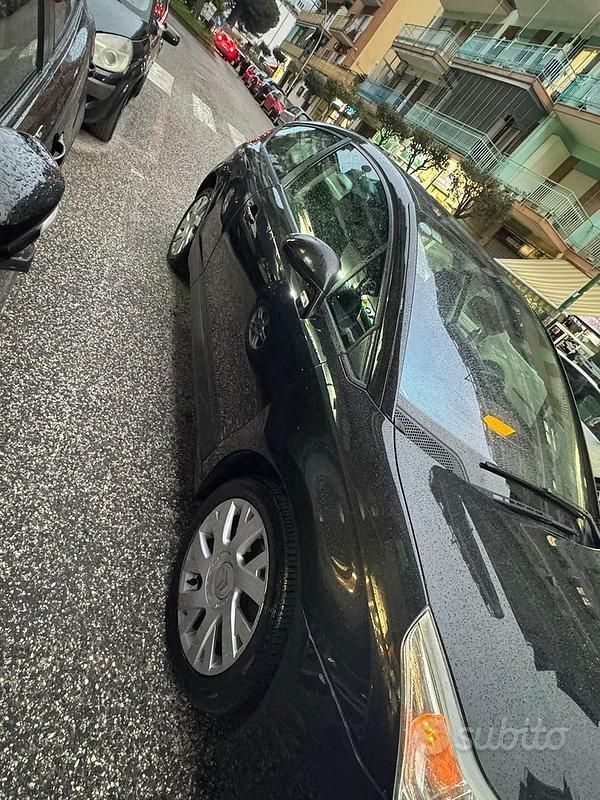 Usata Citroën C4 110 CV (80 kW) 2007 Nero Berlina