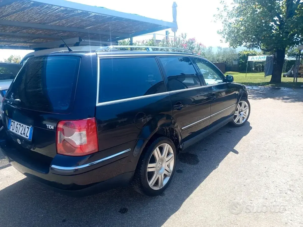 Usata VW Passat 130 CV (95 kW) 2003 Bluazzurro Station wagon