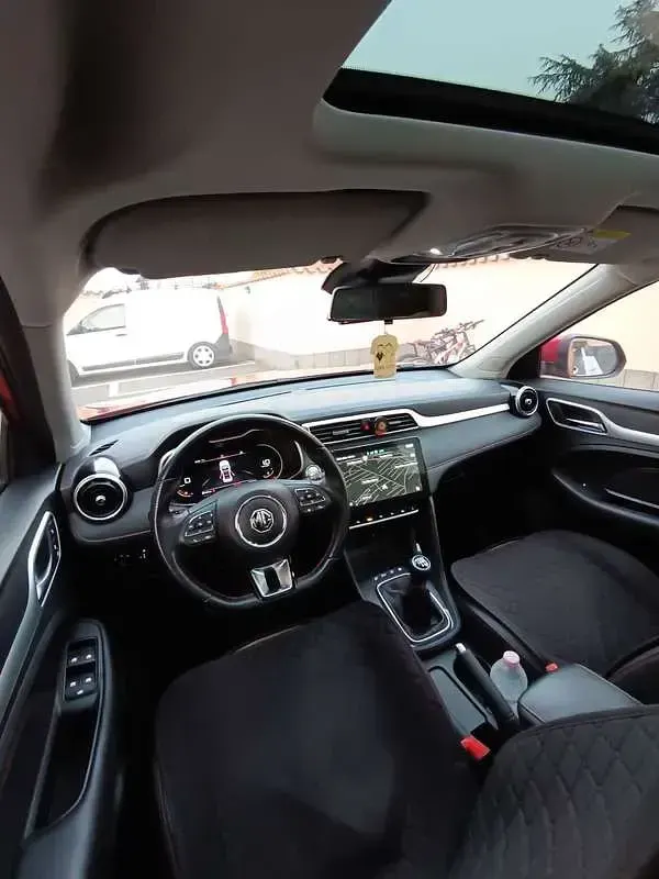 Usata MG ZS Luxury 111 CV (81 kW) 2023 SUV