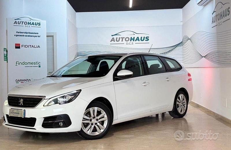 Usata Peugeot 308 131 CV (96 kW) 2018 Bianco Station wagon