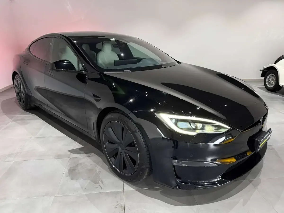 Usata Tesla Model S Plaid 217 kW (296 CV) 2023 Nero Utilitaria