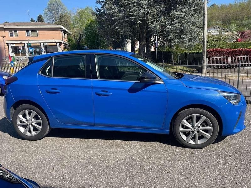 Usata Opel Corsa Elegance 101 CV (74 kW) 2022 Blu/azzurro Utilitaria