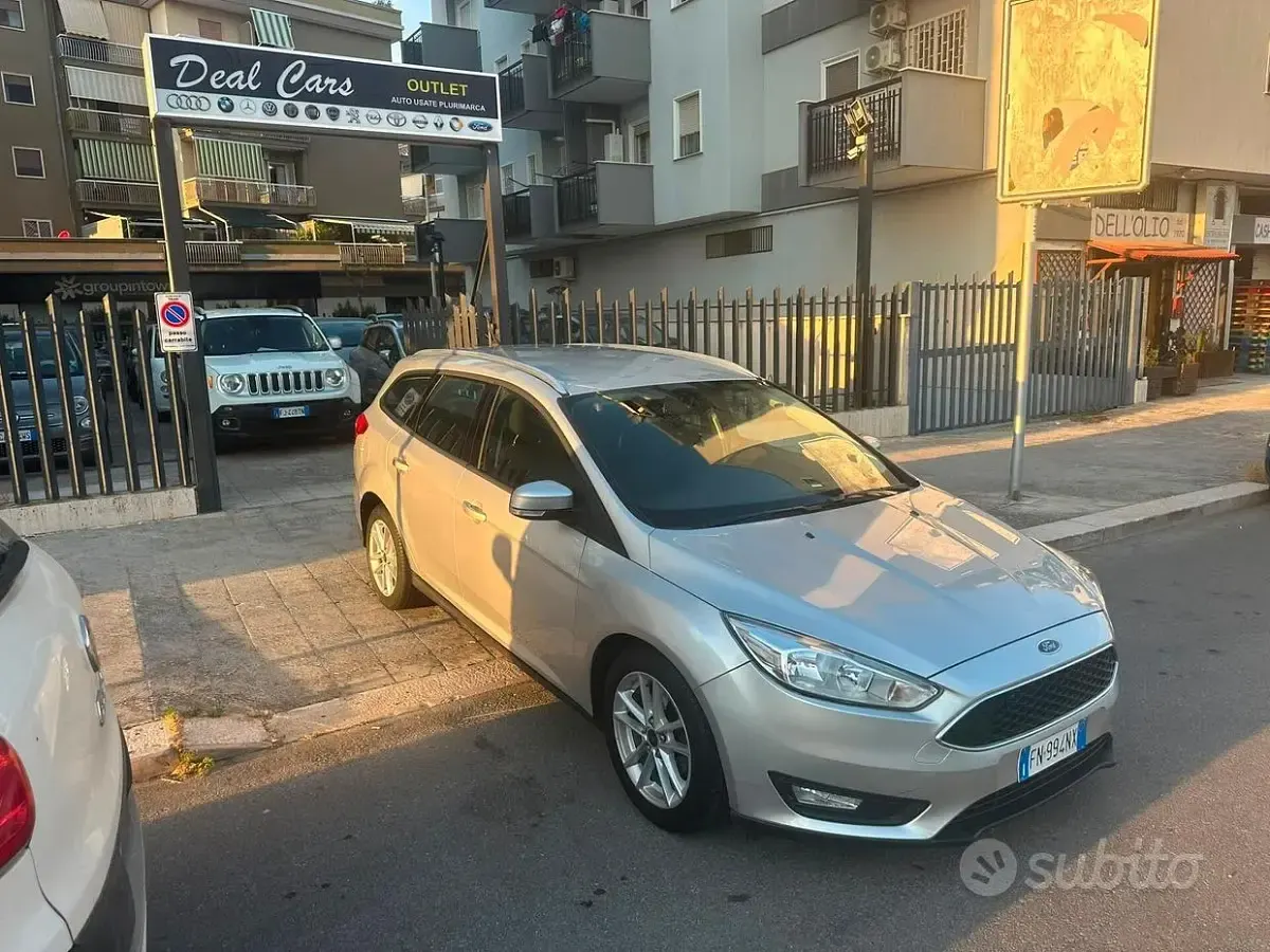 Usata Ford Focus Titanium 120 CV (88 kW) 2018 Grigio Station wagon