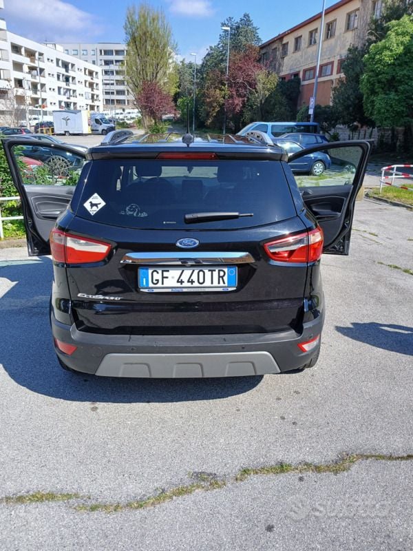 Usata Ford Ecosport 125 CV (91 kW) 2021 Nero SUV