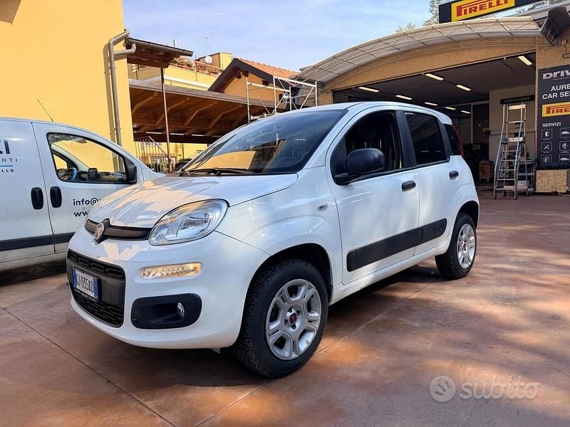 Usata Fiat Panda 4x4 85 CV (62 kW) 2022 Bianco Utilitaria