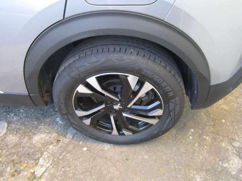 Usata Peugeot 2008 Allure 131 CV (96 kW) 2022 Grigio SUV