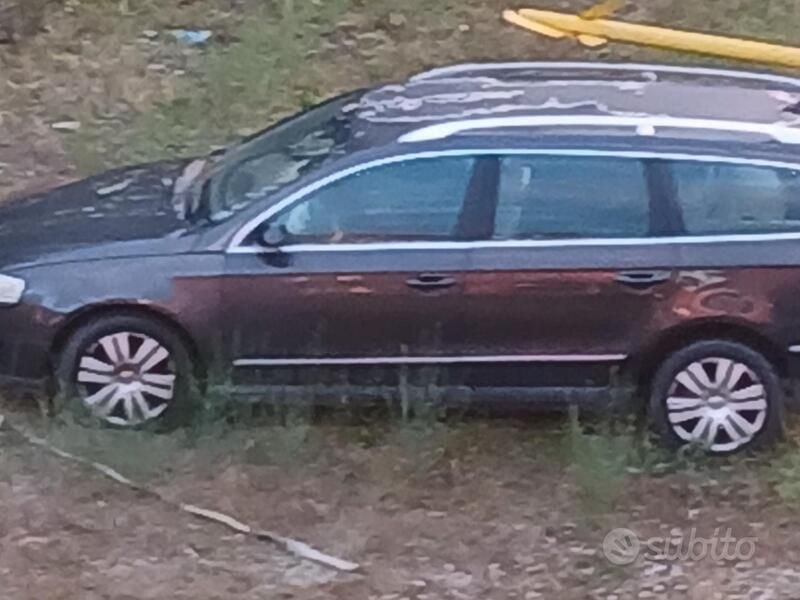 Usata VW Passat 140 CV (102 kW) 2007 Marrone Station wagon