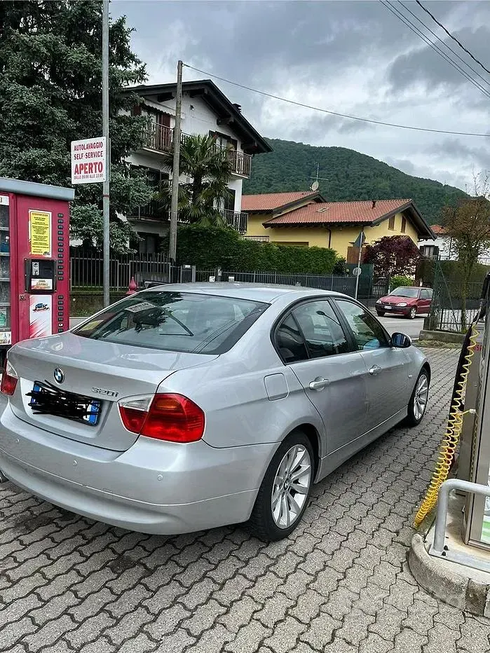 Usata BMW 320 150 CV (110 kW) 2006 Grigio Berlina