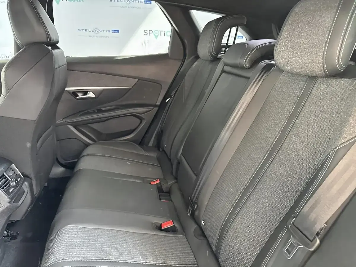 Usata Peugeot 3008 Allure 131 CV (96 kW) 2023 Grigio SUV