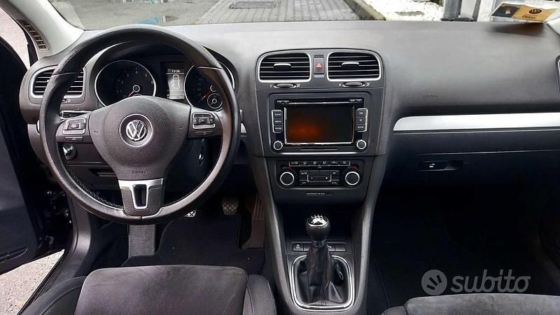 Usata VW Golf VI 122 CV (89 kW) 2011 Nero Utilitaria