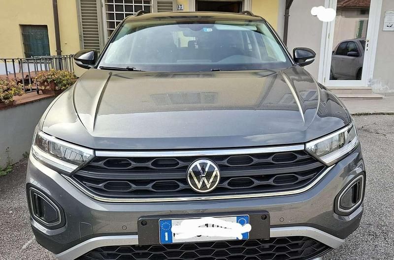 Usata VW T-Roc Life 150 CV (110 kW) 2024 SUV