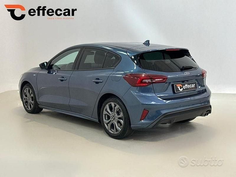 Usata Ford Focus ST-Line 125 CV (91 kW) 2023 Blu Berlina