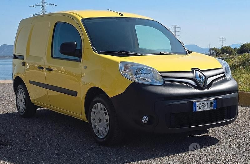 Usata Renault Kangoo 110 CV (80 kW) 2019 Giallo Monovolume
