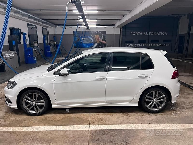 Usata VW Golf VII R-line 110 CV (80 kW) 2015 Bianco Berlina