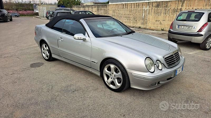 Usata Mercedes CLK200 2003 Grigio Cabrio