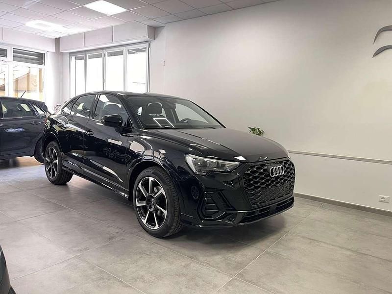 Usata Audi Q3 Sportback S-Line 150 CV (110 kW) 2020 Nero SUV