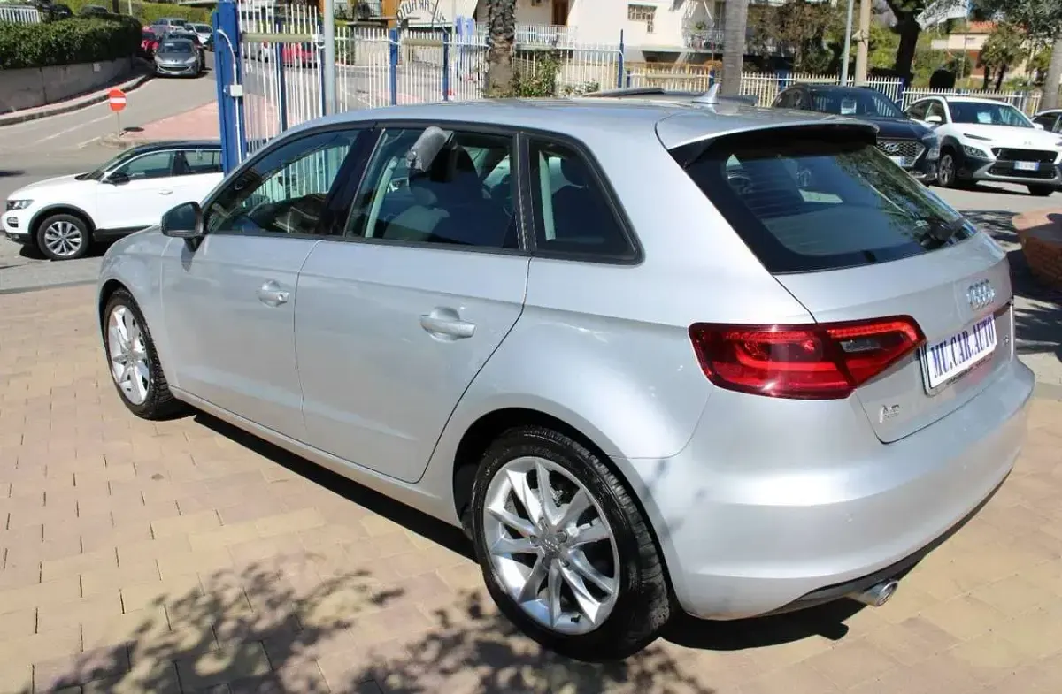 Usata Audi A3 Ambition 105 CV (77 kW) 2014 Argento Berlina
