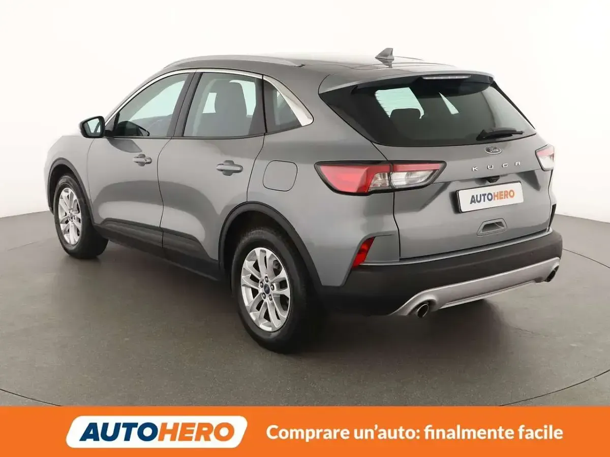 Usata Ford Kuga Titanium 120 CV (88 kW) 2021 Grigio SUV