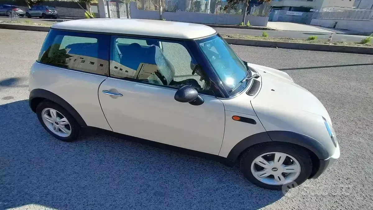 Usata Mini ONE 90 CV (66 kW) 2004 Utilitaria