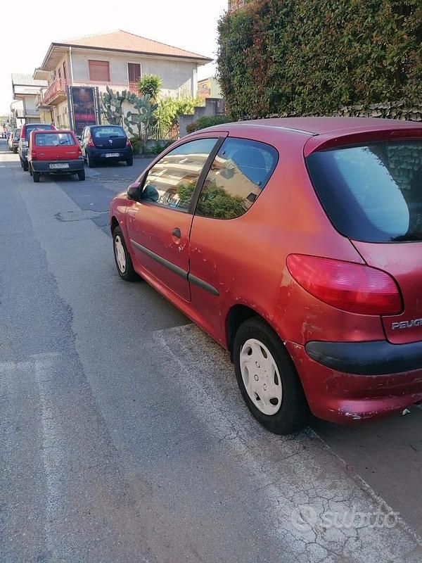 Usata Peugeot 206 60 CV (44 kW) 1999 Utilitaria