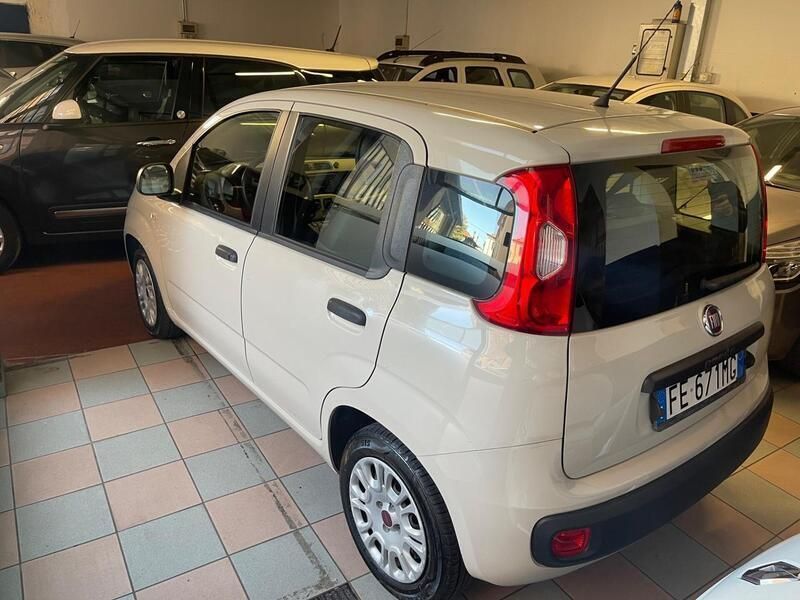 Usata Fiat Panda Lounge 95 CV (69 kW) 2016 Beige Utilitaria