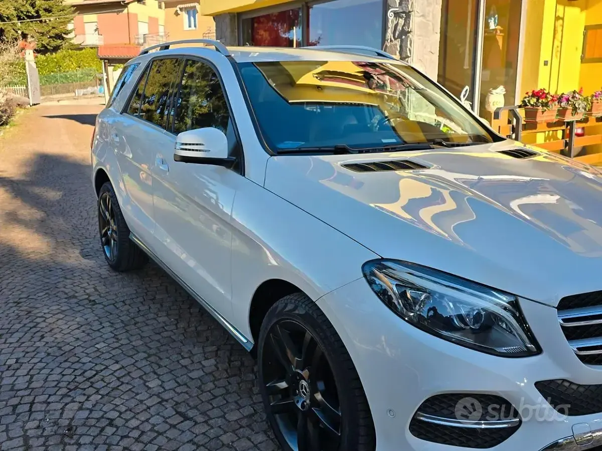 Usata Mercedes GLE250 204 CV (150 kW) 2019 SUV