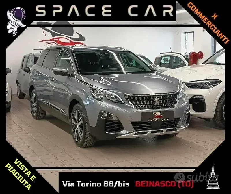 Usata Peugeot 5008 Allure 131 CV (96 kW) 2020 Grigio SUV