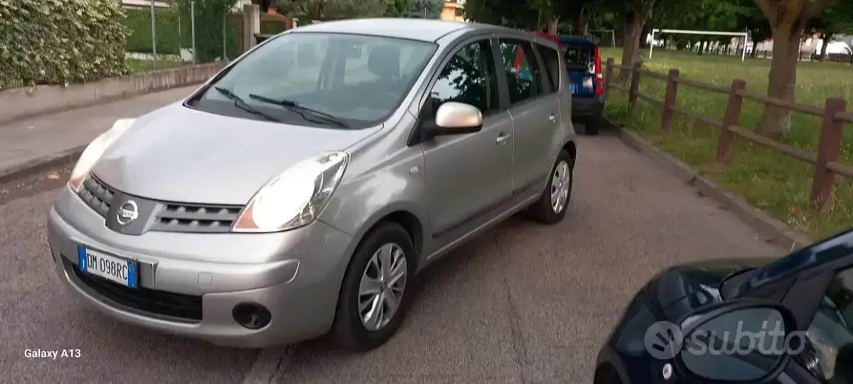Usata Nissan Note Visia 68 CV (50 kW) 2007 Grigio Utilitaria